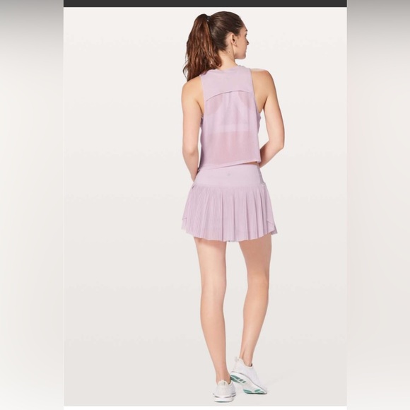 Lululemon just pleat skirt